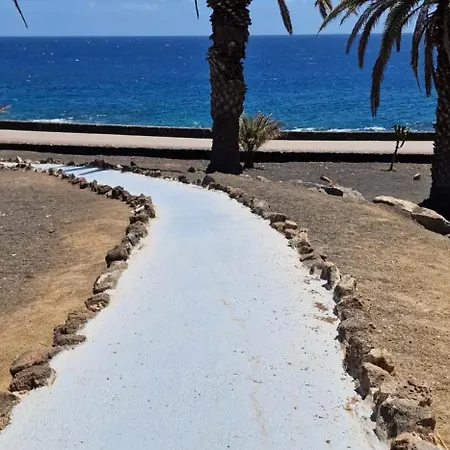 Rockbeach Costa Teguise